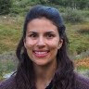 Meet your Posher, Gabriela